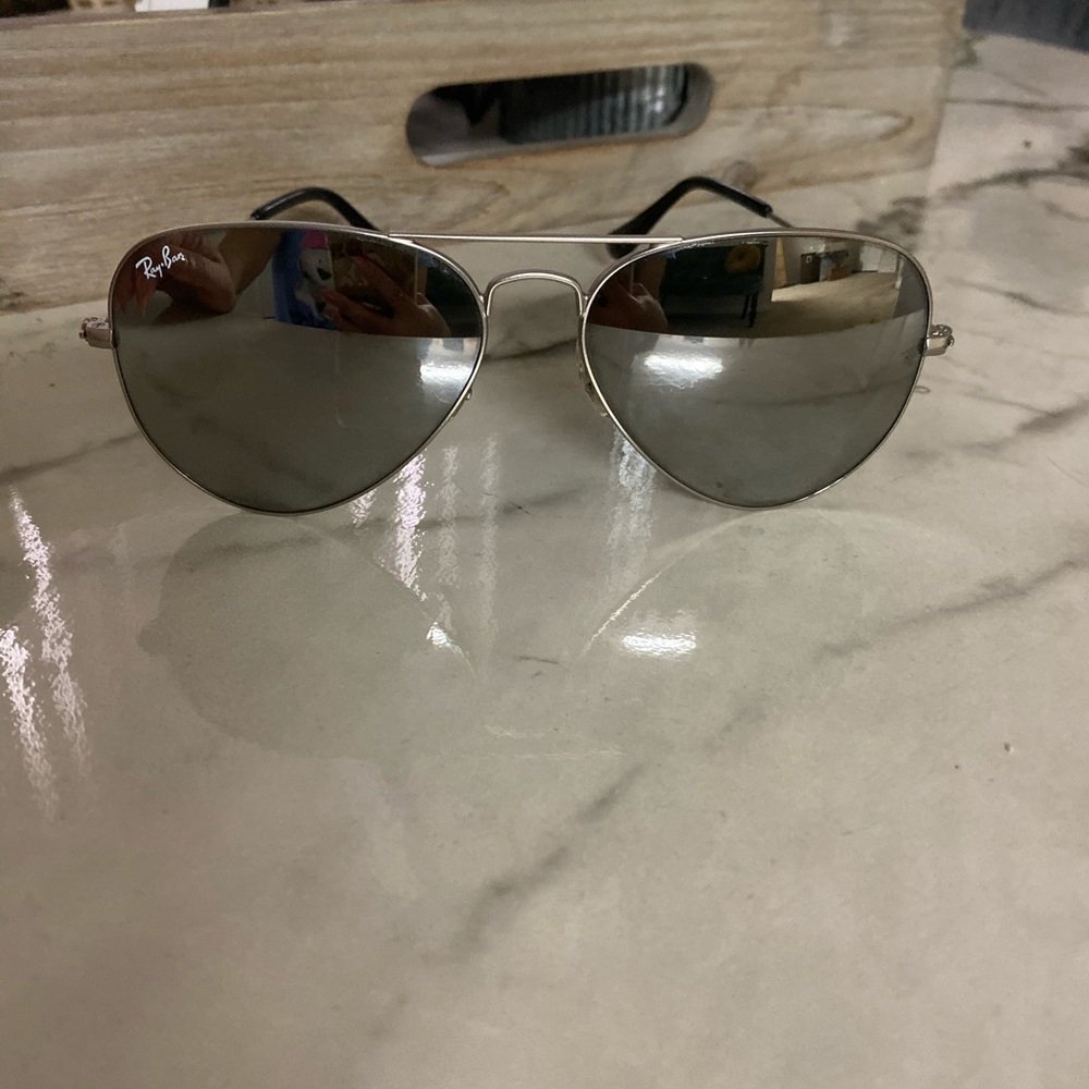 Ray ban aviator sunglasses